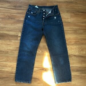 Levi’s - high rise button fly distressed crop 501 jeans